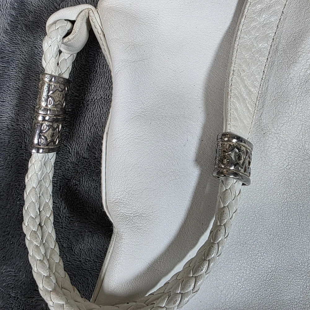Fossil chic white